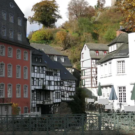 Historisches Haus Im Herzen Von Monschau