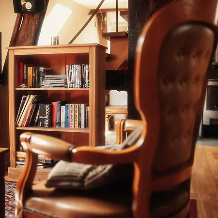 Historisches Haus Im Herzen Von Apartamento