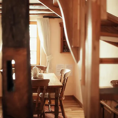 Historisches Haus Im Herzen Von * 蒙绍